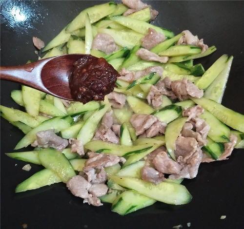 娱乐吃瓜酱碗为什么不碎,揭秘“娱乐吃瓜酱碗不碎”背后的神奇现象 第3张 娱乐吃瓜酱碗为什么不碎,揭秘“娱乐吃瓜酱碗不碎”背后的神奇现象 第3张